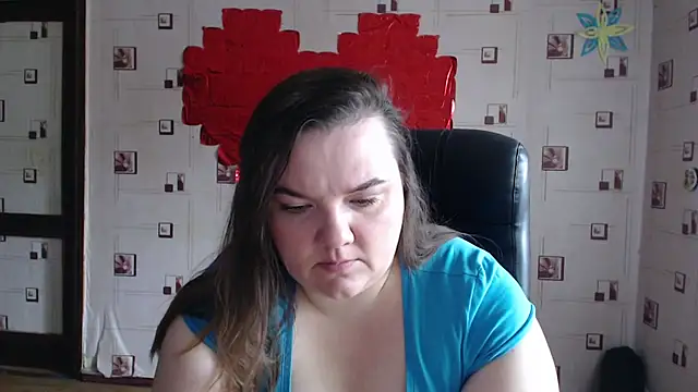 Snapshot of TasyaBigTTs chatting on March 3, 9:13 am TasyaBigTTs online show from March 3, 9:13 am