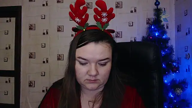 Snapshot of TasyaBigTTs chatting on December 28, 5:46 pm TasyaBigTTs online show from December 28, 5:46 pm