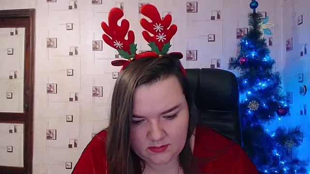 Snapshot of TasyaBigTTs chatting on December 29, 3:35 pm TasyaBigTTs online show from December 29, 3:35 pm