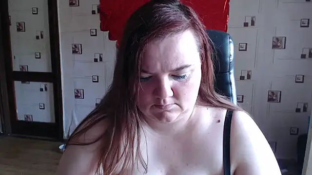 Snapshot of TasyaBigTTs chatting on September 10, 10:25 am TasyaBigTTs online show from September 10, 10:25 am