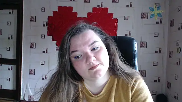Snapshot of TasyaBigTTs chatting on March 18, 6:39 am TasyaBigTTs online show from March 18, 6:39 am