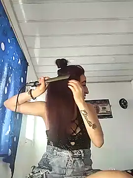 Snapshot of valeriikiss chatting on February 13, 4:17 pm valeriikiss online show from February 13, 4:17 pm