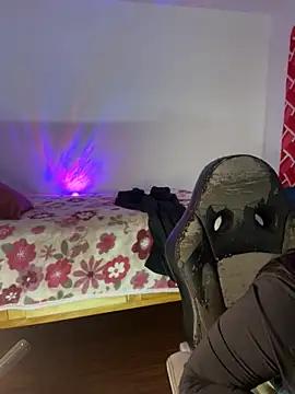 emiily15   online show from September 26, 7:10 pm