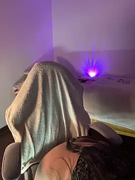 emiily15   online show from February 2, 8:41 pm