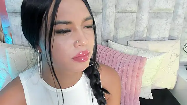 Snapshot of karol_noa chatting on September 26, 12:45 pm karol noa online show from September 26, 12:45 pm