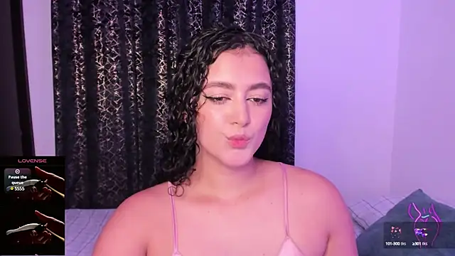 Snapshot of Adhara-zanne chatting on March 12, 2:09 am Adhara-zanne online show from March 12, 2:09 am