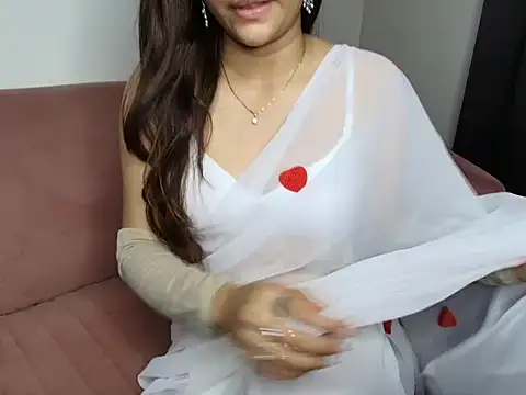 Snapshot of nayra_malhotra chatting on September 23, 11:50 am nayra malhotra online show from September 23, 11:50 am