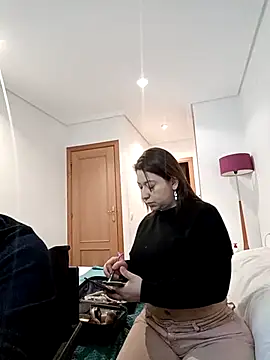 Snapshot of THIAGOEVA chatting on February 18, 9:32 am THIAGOEVA online show from February 18, 9:32 am