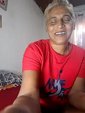 Goodgirlsue 77 online show from March 8, 7:00 am