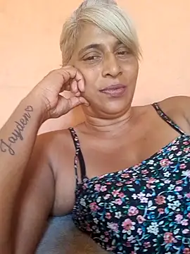 Goodgirlsue 77 online show from March 19, 8:03 am