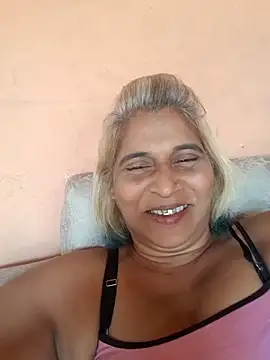 Goodgirlsue 77 online show from April 2, 6:42 am