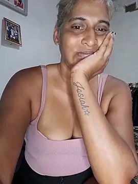 Goodgirlsue 77 online show from February 14, 6:24 am