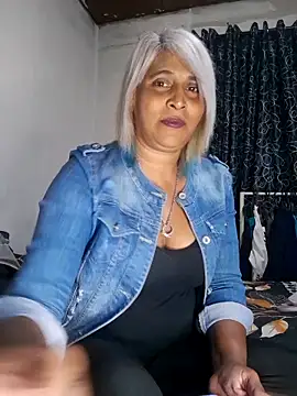 Goodgirlsue 77 online show from June 4, 4:33 pm