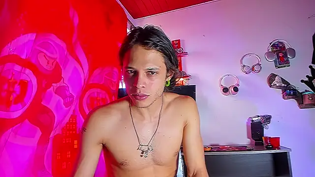 LilOwen  online show from July 5, 5:42 pm