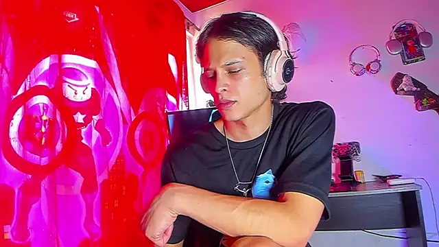 LilOwen  online show from June 26, 5:41 pm