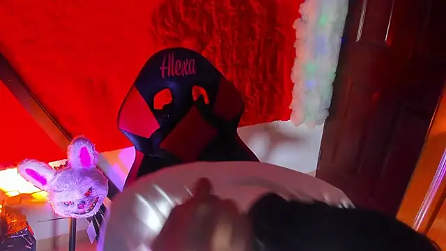 LilOwen  online show from February 7, 10:07 pm