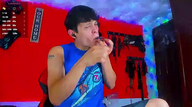 LilOwen  online show from March 12, 2:41 am