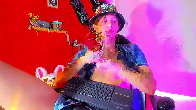 LilOwen  online show from December 3, 7:02 pm