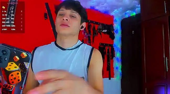 LilOwen  online show from March 13, 2:27 am