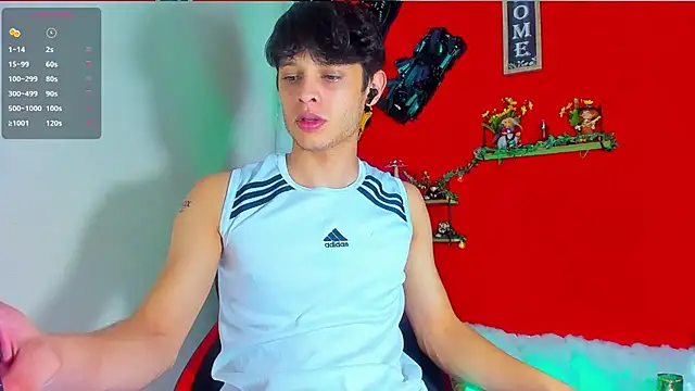 LilOwen  online show from March 19, 5:19 am