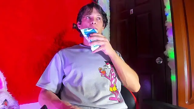 LilOwen  online show from February 11, 6:19 pm