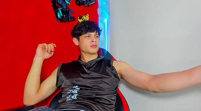 LilOwen  online show from March 3, 11:14 pm