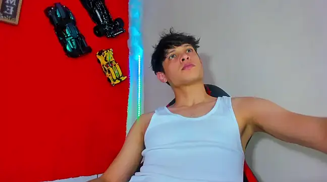 LilOwen  online show from March 2, 10:45 pm