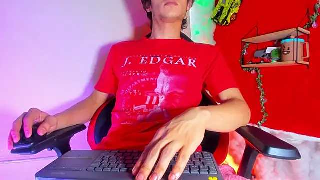 LilOwen  online show from April 16, 6:08 pm