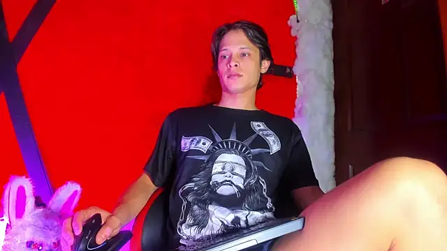 LilOwen  online show from March 18, 5:14 pm