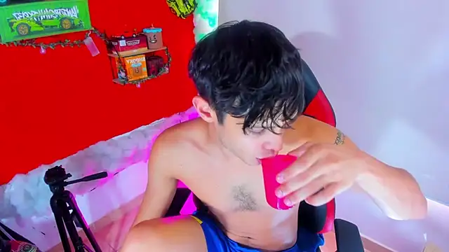 LilOwen  online show from September 24, 6:36 pm