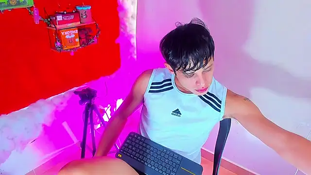 LilOwen  online show from October 1, 6:01 pm