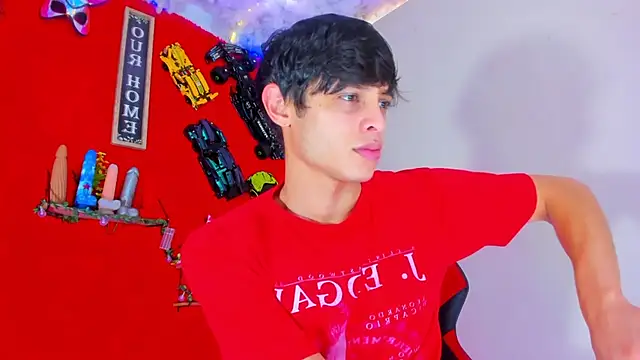 LilOwen  online show from October 25, 5:46 pm