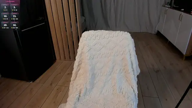 nacumi mi online show from February 21, 1:24 pm