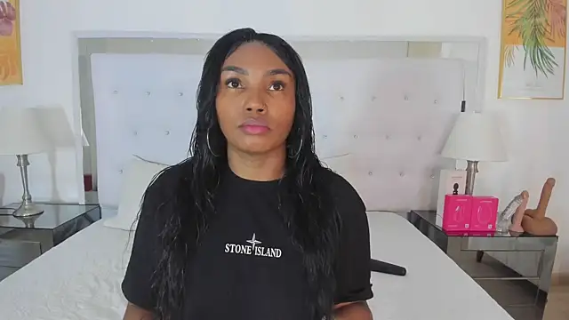 Isla Scott online show from April 22, 12:01 pm