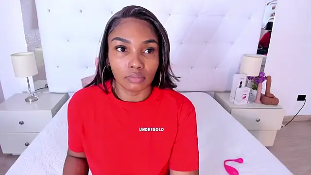 Isla Scott online show from December 19, 11:23 am