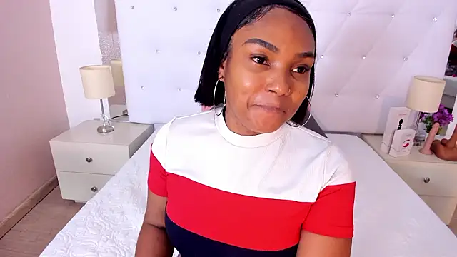 Isla Scott online show from January 16, 11:25 am