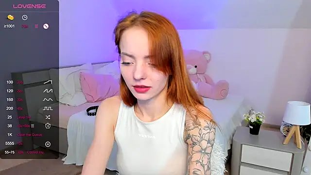 Snapshot of SheRry_SandRra chatting on March 9, 9:57 am SheRry SandRra online show from March 9, 9:57 am