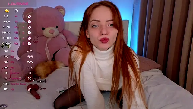 Snapshot of SheRry_SandRra chatting on February 15, 5:51 am SheRry SandRra online show from February 15, 5:51 am