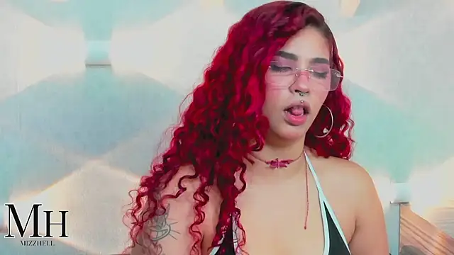 MizzHell online show from March 21, 3:41 am