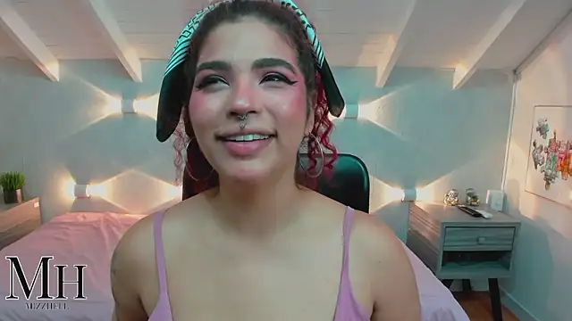 MizzHell online show from March 24, 3:50 am