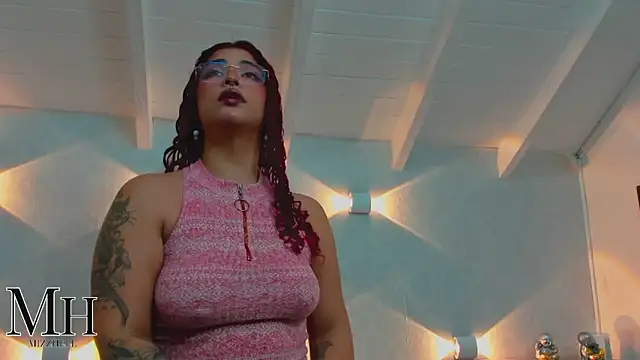 MizzHell online show from March 5, 3:47 am