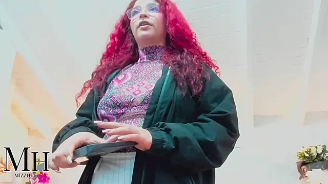 MizzHell online show from March 30, 3:41 am