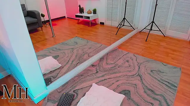 MizzHell online show from March 2, 5:08 am