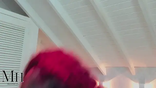 MizzHell online show from April 9, 3:52 am