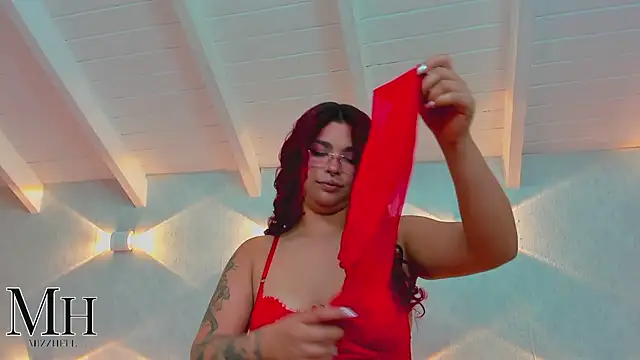 MizzHell online show from March 12, 4:07 am