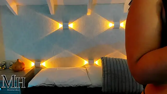 MizzHell online show from January 8, 4:29 am