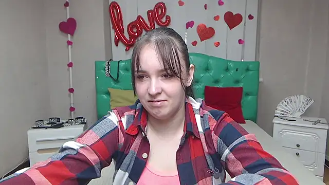 IsabelBlackberry online show from April 1, 5:20 am