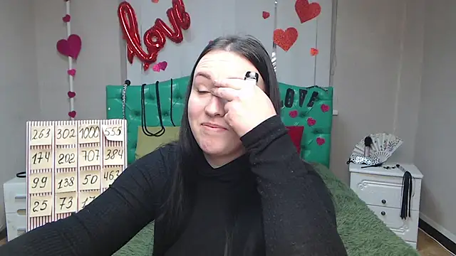 Snapshot of IsabelBlackberry chatting on February 17, 9:24 am IsabelBlackberry online show from February 17, 9:24 am