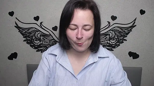 Snapshot of MarieSho chatting on May 25, 5:51 am MarieSho online show from May 25, 5:51 am