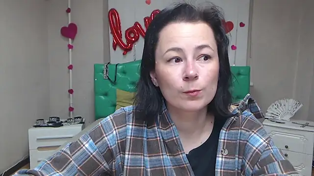 MarieSho online show from April 4, 6:20 am